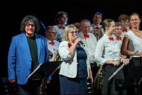 VELKÝ DECHOVÝ ORCHESTR MĚLNÍK a  host HYNEK TOMM